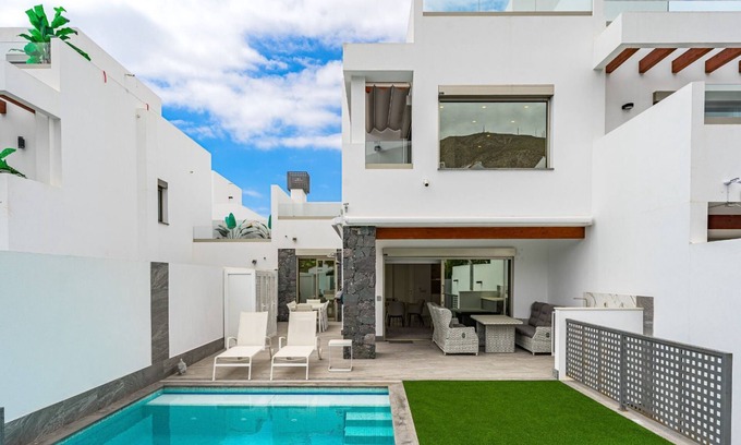 Los Cristianos Villa | Vacation Villa 'Karat Portofino' with Sea View, Wi-Fi and Air Conditioning