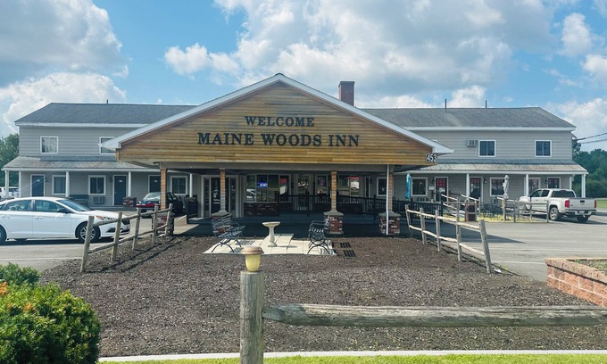 Brewer Hotel | Vacationland Inn & Suites