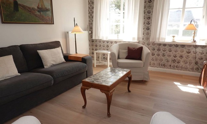 Suderende Apartment | Vacations in an old Frisian house in the old village center of Oldsum - Welkimen tüs