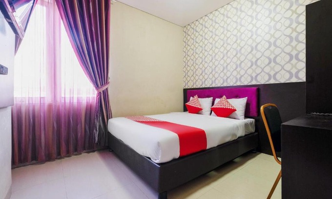 Makassar Hotel | Vaccinated Staff - Capital O 3380 Erin Int Hotel