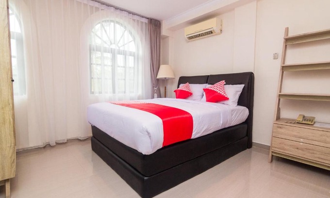 Tanjung Uncang Hotel | Vaccinated Staff - OYO 1771 Zeke Hotel