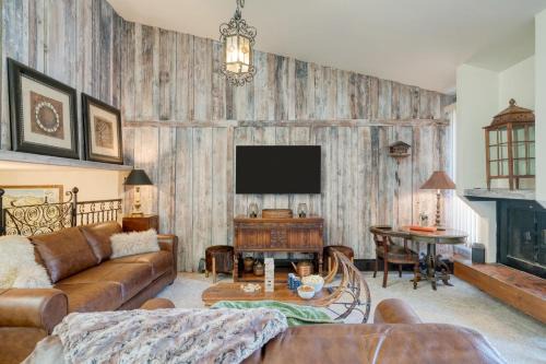 Vail House | Vail Vista Mountain Retreat w Balcony Views Near Vail Ski Village