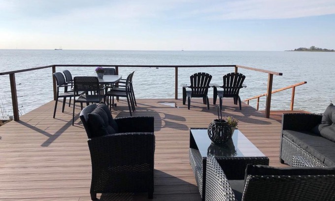 Bovenkarspel Ski Chalet | Vakantie Chalet Markermeer *****