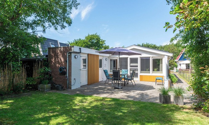 Callantsoog House | Vakantiehuis Voor 2 Personen in Rustige Omgeving van Callantsoog