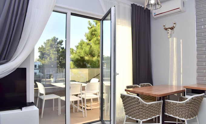 Qerek Apartment | ValaMar Holiday Homes 236