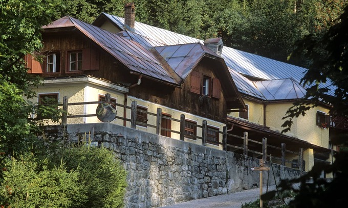 Valle San Silvestro Ski Chalet | Valcastello Polo Chalet with private garden and tennis
