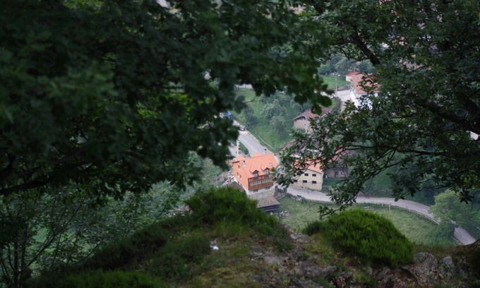 Vigidel Apartment | Valdecarzana Apartments. Braña La Viciella Senda del Oso, 3 km from San Martin.