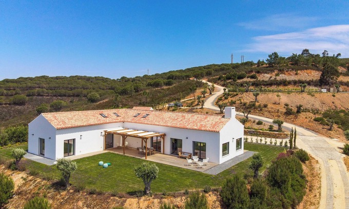 Aljezur Villa | Vale de Agua - 55ha Holiday Estate