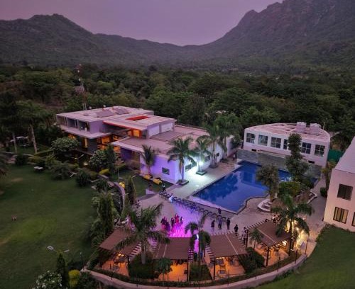 Wasda Resort | Valencia Club Abu - Resort In Abu