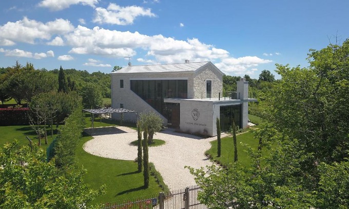 Radetici Villa | Valens Residence