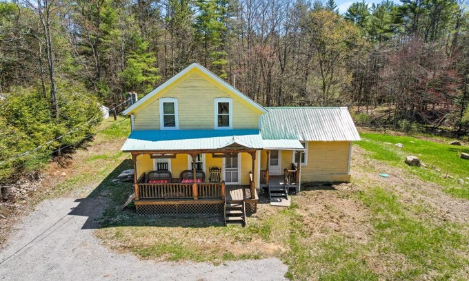 Adirondack House | Valentine Pond House