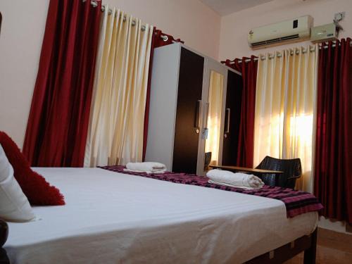 Thamaraparambu House | Valiyathayil Home Stay