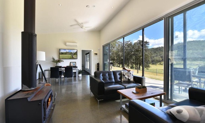 Cessnock City Council Villa | Valle Laguna