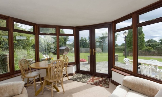 Halberton Cottage | VALLEY HOUSE, family friendly, country holiday cottage in Halberton