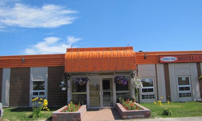 Azilda Hotel | Valley Inn Motel & Suites