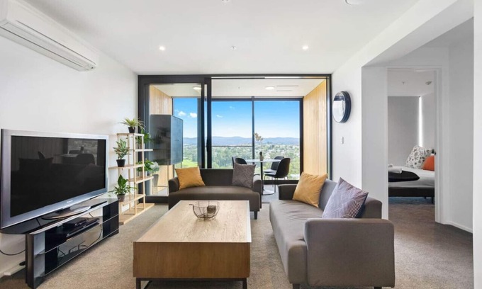 Henderson Apartment | Valley View Apartment with Mountain Views & Wi-Fi