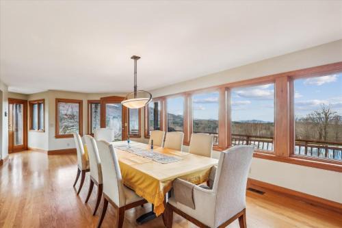 Stowe Hollow House | Valley View