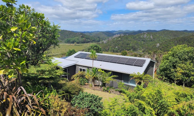 Paihia House | Valley Vista - Paihia Holiday Home