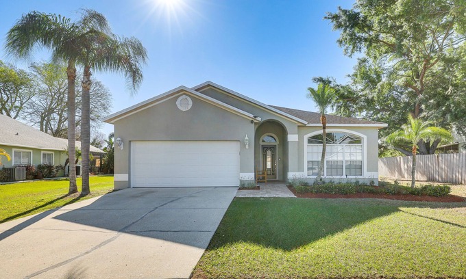 Valrico House | Valrico Home w/Yard ~ 14 Mi to Downtown Tampa