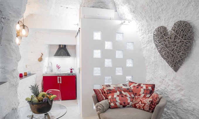 Valtierra House | Valtierra: country holiday home - 6 rooms - 8/10 persons