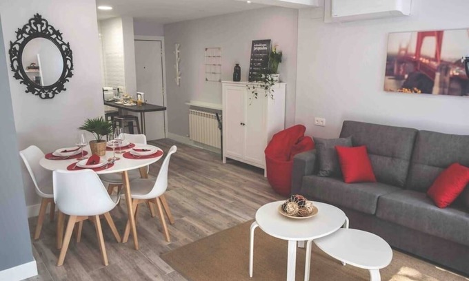 Valladolid Condo | VALTOUR New apartment Downtown+Wifi+A/C+Terrace