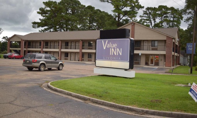 Blanks Hotel | Value Inn - Livonia