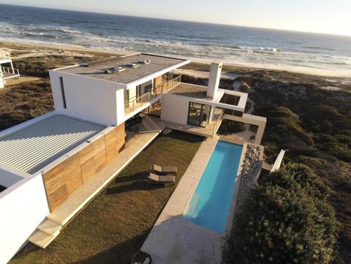Yzerfontein Villa | VAME Beach Front Bungalow
