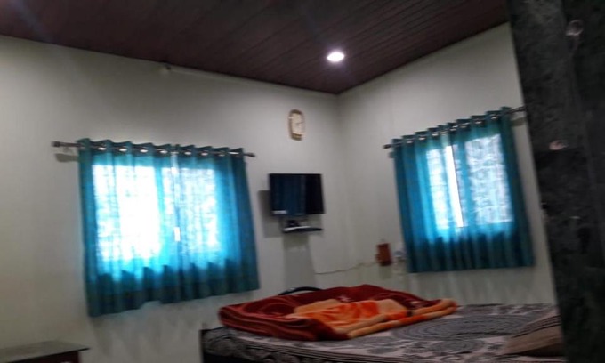 Satara House | Vamoose Annai Shristhi