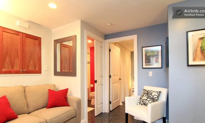 Riley Park Apartment | Vancouver Mount Pleasant Garden Suite - central, convenient, convenient, quiet