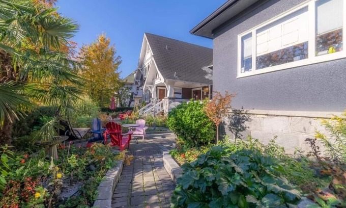 Mount Pleasant House | Vancouver west guesthouse