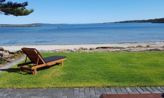 Mount Dutton Bay House | Vandy's Shack at Dutton Bay ideal for couples and small families.