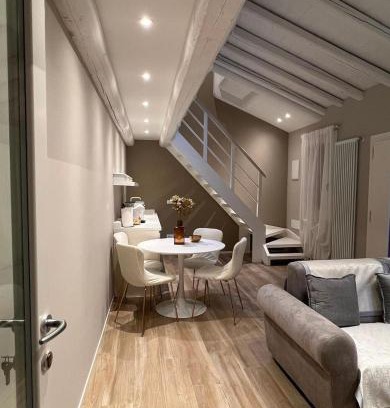 Burano Apartment | Vanessa Home