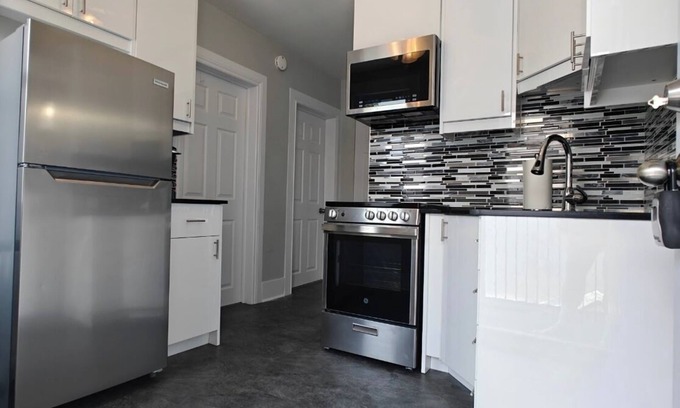 Ottawa Division Apartment | Vanier North Spot