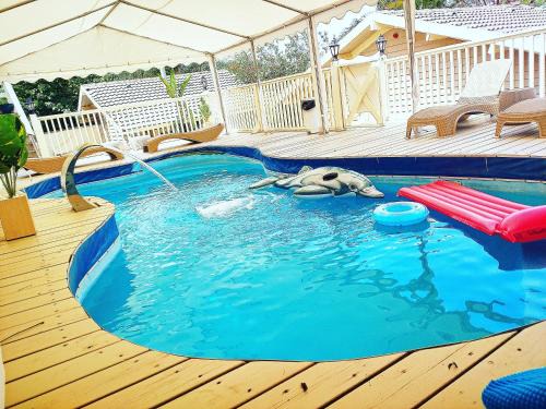 Had Nes Cabin | Vanilla Grey