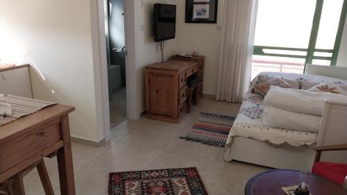 Midreshet Ben-Gurion House | Vardi's Corner