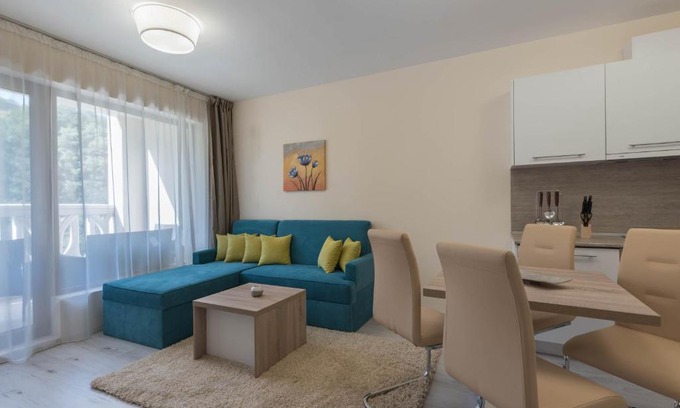 Varna Apartment | Varna South Bay Beach Residence