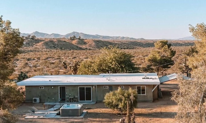 Yucca Valley House | Vast Desert Views & Privacy · Pipes Canyon Lookout