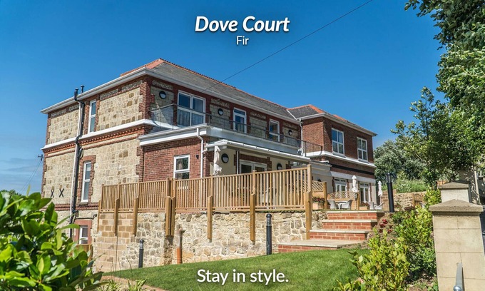 Shanklin Apartment | Vectis Holiday Homes, Modern, spacious apartment, great location, free WIFI