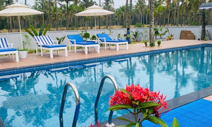 Kodungallur Hotel | Veda5 Ayurveda Living Village