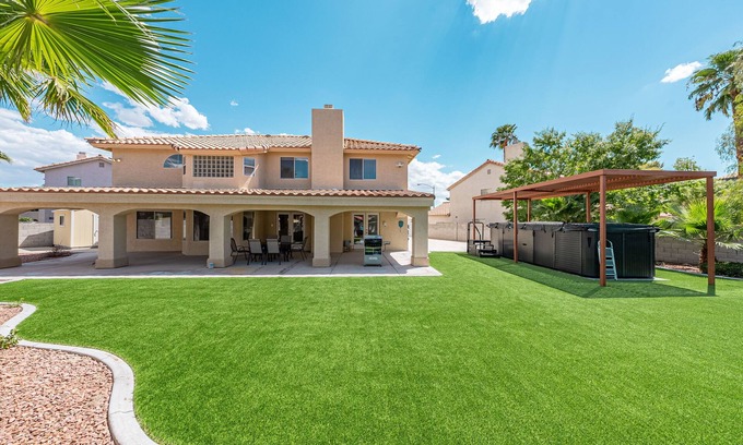 Spring Valley House | Vegas Fever 5BR Swim Spa Hot Tub Game Room EV Charge