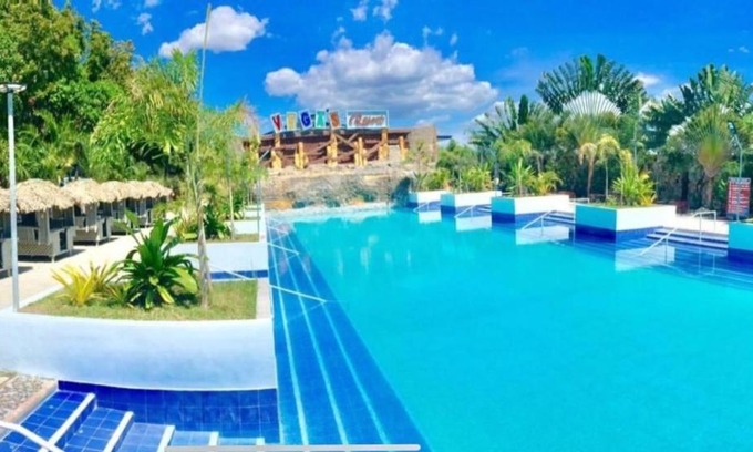 Malasiqui Resort | Vegas Resort and Hotel