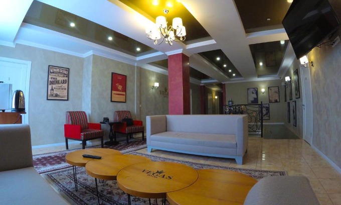 Heniches'k Hotel | Vegas