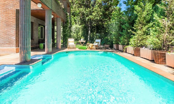 El Viso House | Velazquez Manor House