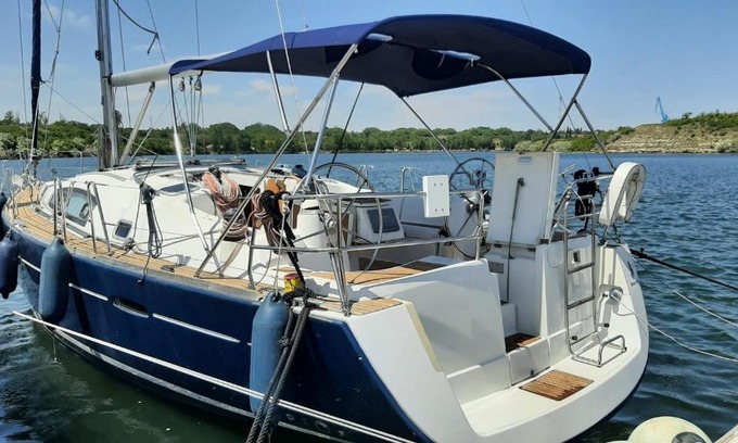 Arsa Boat Rental | Velier Santa Maria