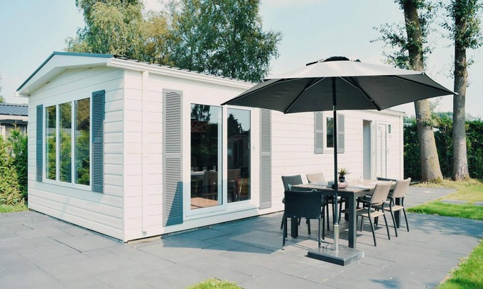 Voorthuizen Ski Chalet | Veluwe lodge for four people