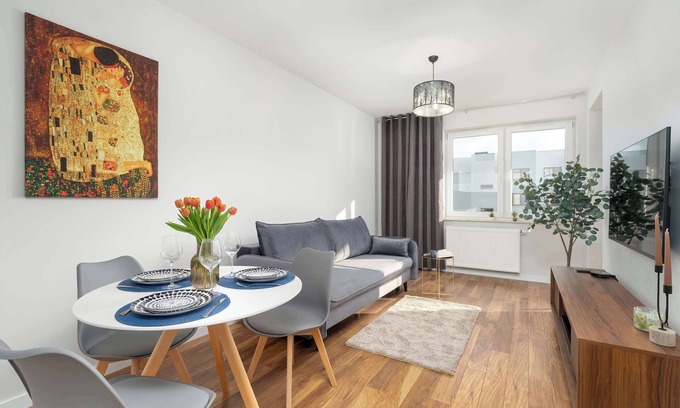 Rzeszow Apartment | Velvet Apartment with Balcony in Rzeszow by Noclegi Renters