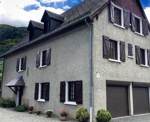 Saint-Mamet Apartment | Venasque Vue Apartment