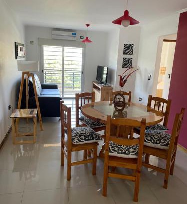 Villa Carlos Paz Apartment | VENECIA céntrico con balcón