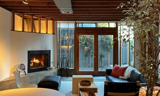 Venice House | Venice beach- Great architecture- Steps to sand - monthly rental