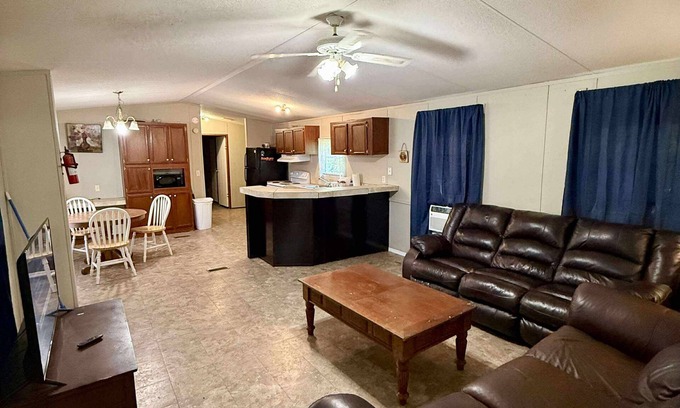 Boothville-Venice House | Venice fishing/hunting lodging